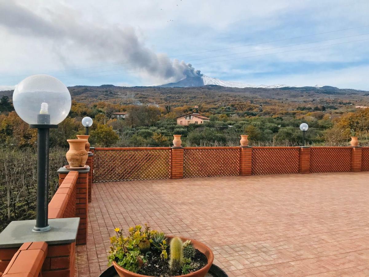 Apartamento Camia Etna House Piedimonte Etneo Exterior foto